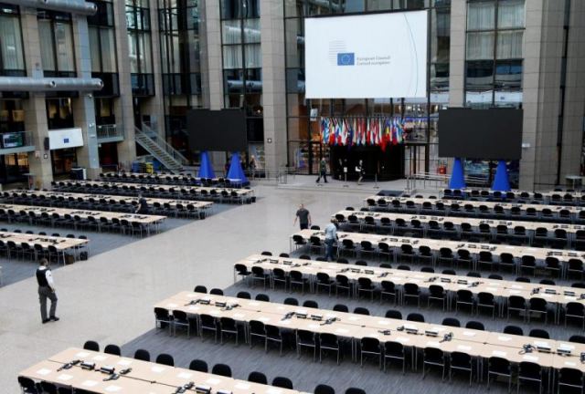 Βρυξέλλες: Εκκενώθηκε η αίθουσα που θα γίνει η σύνοδος κορυφής