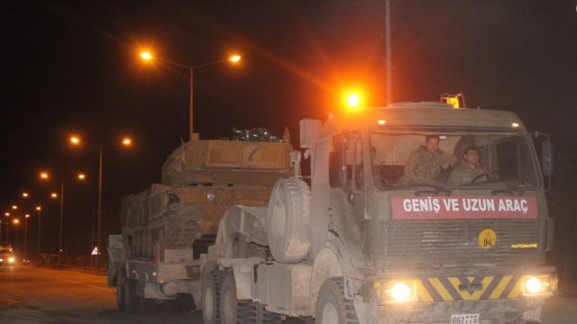 Η Τουρκία ενισχύει τα στρατεύματα στα σύνορα με τη Συρία - Πώς επηρεάζεται η Ελλάδα