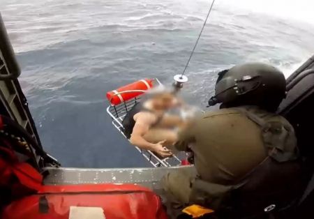 Λέσβος: Συγκλονιστικό βίντεο από τη διάσωση του Αιγύπτιου ναυτικού -Συνεχίζονται οι έρευνες για τους άλλους 12