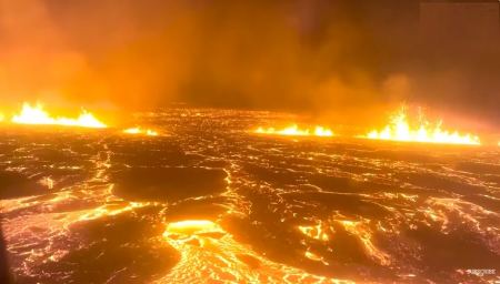 Ισλανδία: Ποτάμια λάβας από την έκρηξη του ηφαιστείου -Αισιοδοξία ότι θα σωθεί η κοντινή πόλη