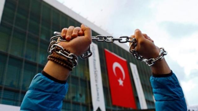 Τουρκία: 950 άνθρωποι υπό κράτηση σε μία εβδομάδα
