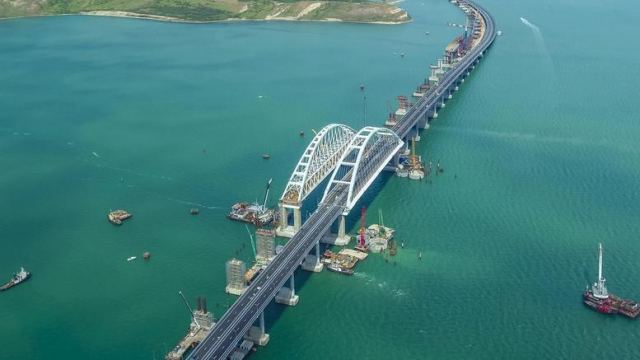 Εγκαινιάστηκε η μεγαλύτερη γέφυρα της Ευρώπης - [pics &amp; vid]