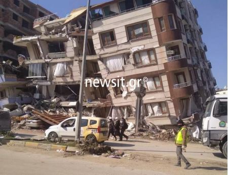 Σεισμός στην Τουρκία: Συνελήφθη κατασκευαστής κτιρίου που κατέρρευσε στο Χατάι – Προσπάθησε να φύγει από τη χώρα
