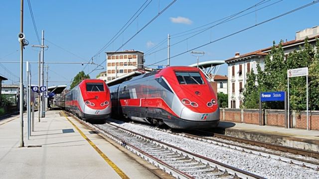 Μετά την ΤΡΑΙΝΟΣΕ οι Ιταλικοί σιδηρόδρομοι θέλουν λεωφορεία και μετρό