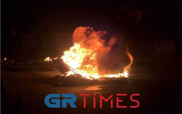 Χάος στη Λέσβο! Πολίτες με όπλα στα χέρια και αστυνομικοί “ταμπουρωμένοι” στο στρατόπεδο Κυριαζή