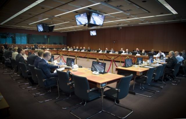 Κομισιόν: Με συμπληρωματικό Μνημόνιο σε ισχύ η συμφωνία του Eurogroup