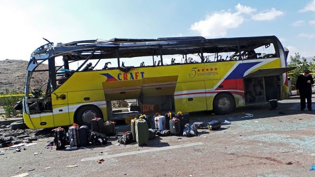 Έκρηξη με νεκρούς και τραυματίες σε τουριστικό λεωφορείο στην Αίγυπτο