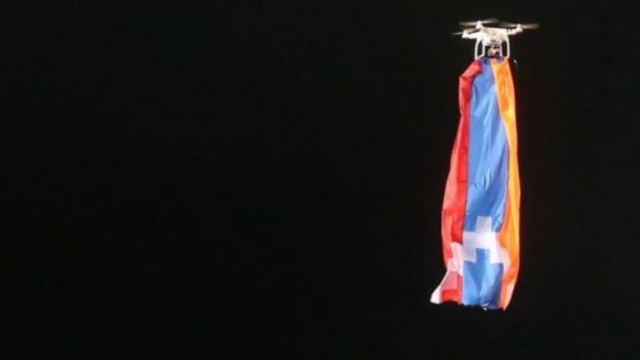 Εισβολή drone με... σημαία Αρτσαχ σε αγώνα του Europa League