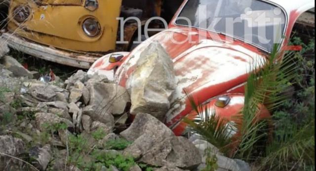 Σκηνές τρόμου στην Κρήτη: Βράχος έπεσε πάνω σε σπίτι