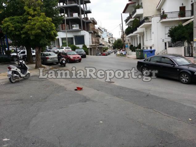 Λαμία: Ακόμη μια επικίνδυνη τρύπα στο κέντρο της πόλης