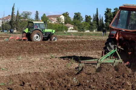 Αγρότες: Εκδόθηκε η απόφαση για το τιμολόγιο ΓΑΙΑ και τη ρύθμιση ληξιπρόθεσμων οφειλών
