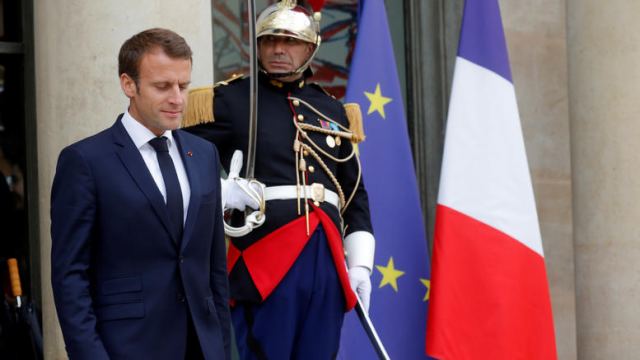 Γαλλία: Σε δύσκολη θέση ο Μακρόν, δίωξη σε πρώην συνεργάτη του