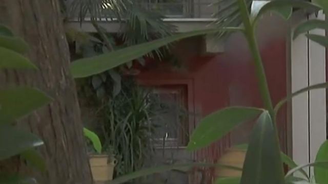 Eπίθεση του Ρουβίκωνα σε εστιατόριο του Μποτρίνι στο Χαλάνδρι
