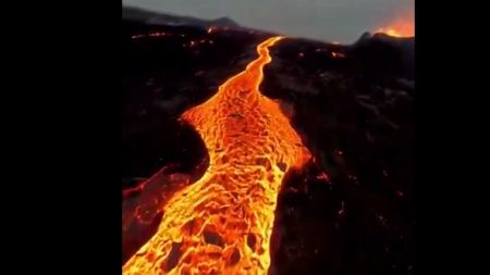 Ισλανδία: Ηρεμεί σιγά - σιγά το ηφαίστειο, αλλά οι κίνδυνοι εξακολουθούν να υπάρχουν - Βίντεο από drone