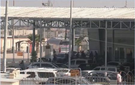 Επταμελής οικογένεια Ελλήνων από τη Γάζα έφτασε στην Αίγυπτο μέσω Ράφα - Η ανακοίνωση του ΥΠΕΞ