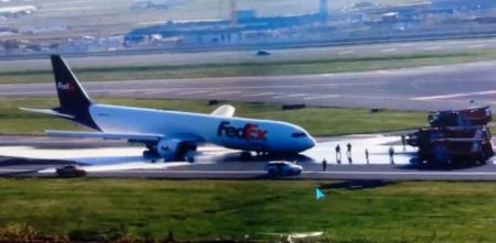 Τουρκία: Τρομακτική προσγείωση στην Κωνσταντινούπολη - Δεν άνοιξαν οι ρόδες του αεροπλάνου