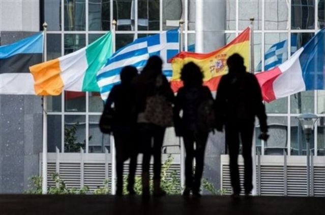Δημοσκόπηση: Πιο θετική απέναντι στην ΕΕ η νότια Ευρώπη