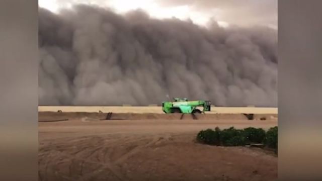 Αμμοθύελλα σάρωσε την Αυστραλία - Η σκόνη κάλυψε τα πάντα - ΒΙΝΤΕΟ