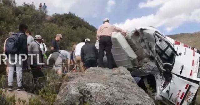 Τραγωδία στο Περού: Μικρό λεωφορείο έπεσε σε χαράδρα 20 μέτρων – 2 νεκροί και 10 τραυματίες