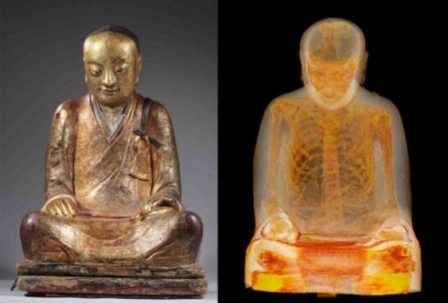 Απίστευτο! Βρήκαν μούμια μοναχού του 11ου αιώνα μέσα σε άγαλμα