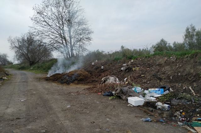 Σκουπίδια στο Γοργοπόταμο (ΦΩΤΟ)
