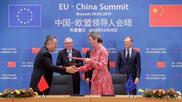 Σύνοδος Κορυφής ΕΕ-Κίνας: Τελικά σώθηκαν τα προσχήματα