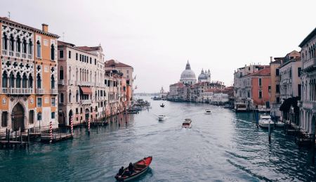 Βενετία: Οι επισκέπτες θα πληρώνουν εισιτήριο 5 ευρώ
