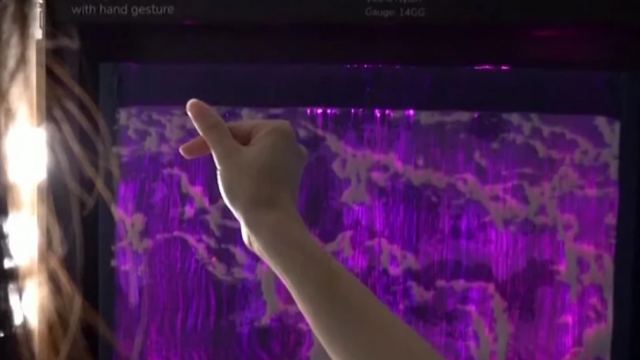 Εργαστήριο έφτιαξε ύφασμα που αλλάζει χρώμα με τη βοήθεια της τεχνητής νοημοσύνης