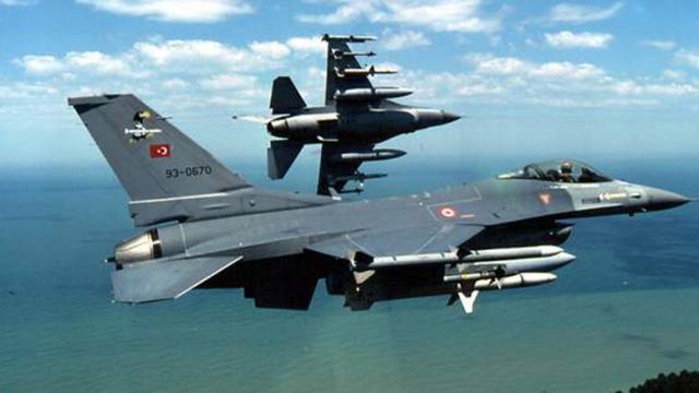 Παραβιάσεις τουρκικών αεροσκαφών σε Μακρονήσι - Ανθρωποφάγους