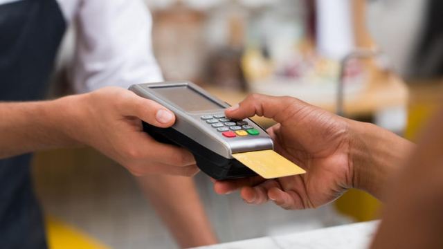 Μυστικά και παγίδες των αλλαγών στις ηλεκτρονικές πληρωμές