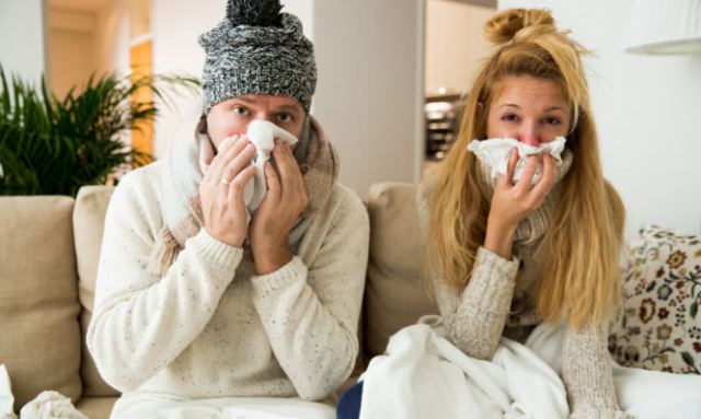 Γρίπη και κρυολόγημα: Για πόσες μέρες είναι μεταδοτικά - Μην κολλήσετε