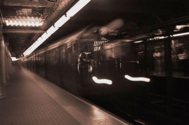 Μυστήρια στο Μετρό. Δέκα υπόγειες και σκοτεινές ιστορίες