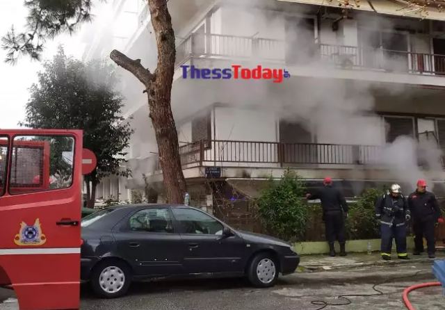 Θεσσαλονίκη: Καθηγητής μουσικής ο νεκρός από τη φωτιά στο διαμέρισμα! Μαρτυρικός θάνατος στις φλόγες (Βίντεο)