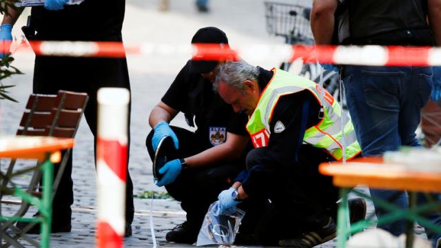 Γρίφος για την αστυνομία ο Σύρος βομβιστής αυτοκτονίας στη Βαυαρία