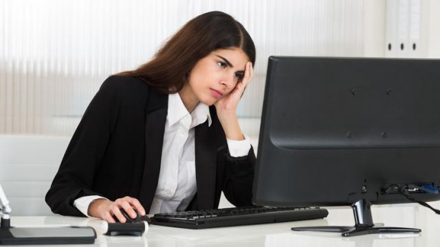 Μειώστε το άγχος στη δουλειά- Κινδυνεύετε από άνοια και κατάθλιψη