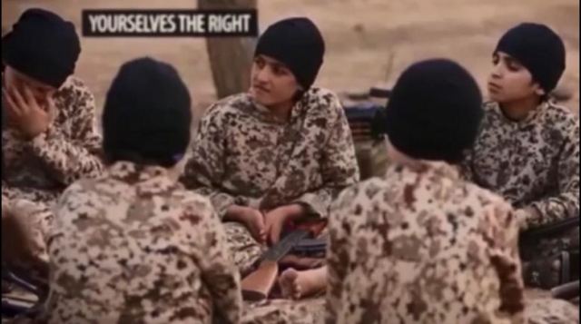 Ανατριχιαστικό video του ISIS με 12χρονα παιδιά βομβιστές αυτοκτονίας