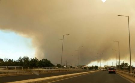 Φωτιά στην Αλεξανδρούπολη: Σε ετοιμότητα για την εκκένωση του Γενικού Νοσοκομείου