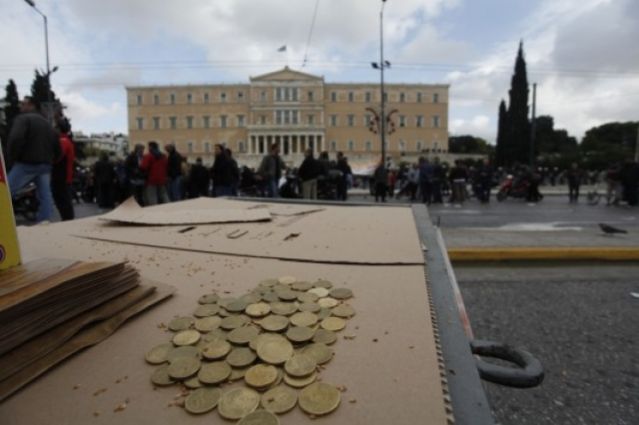 Αδιανόητες οι απαιτήσεις των δανειστών - Τι θα συμβεί σε περισσότερους από 2 εκατ. Έλληνες εάν περάσουν αυτά τα μέτρα