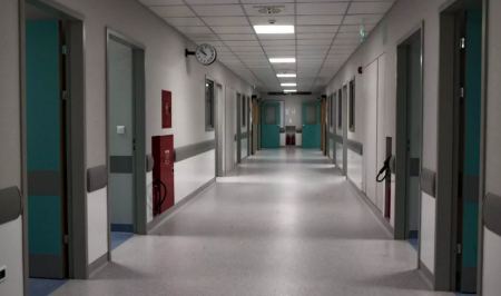 Επεισόδια στη Ν. Φιλαδέλφεια: Στο νοσοκομείο παραμένουν τρεις Έλληνες και ένας Κροάτης - Προληπτική νοσηλεία και για τη μητέρα του Μιχάλη