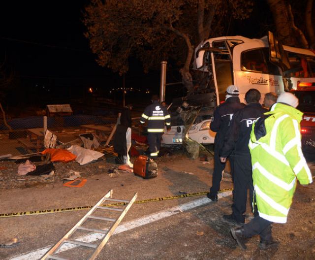 Τραγωδία στην Τουρκία: Έντεκα νεκροί σε δυστύχημα με λεωφορείο