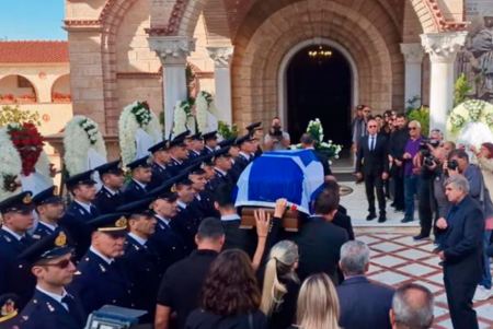 Αλέξανδρος Νικολαΐδης: Ράγισαν και οι πέτρες στην κηδεία του