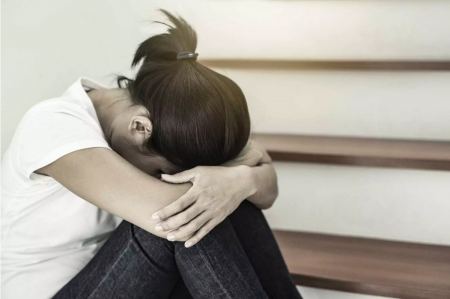 «Θύματα ενδοοικογενειακής βίας η μητέρα και τα παιδιά» λέει ο δικηγόρος της 14χρονης που έπεσε θύμα μαστροπείας