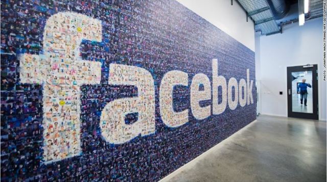 Ένα δισεκατομμύριο άτομα χρησιμοποίησαν το Facebook σε μια μόνο μέρα!