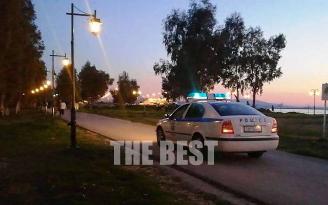Κορωνοϊός: Με μεγάφωνα οι αστυνομικοί στην Πάτρα ζητούν από τον κόσμο να πάει σπίτι