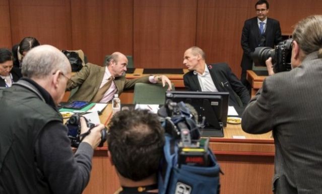 Το Βερολίνο διαψεύδει τον Βαρουφάκη: Καμία μυστική συνεννόηση στο Eurogroup