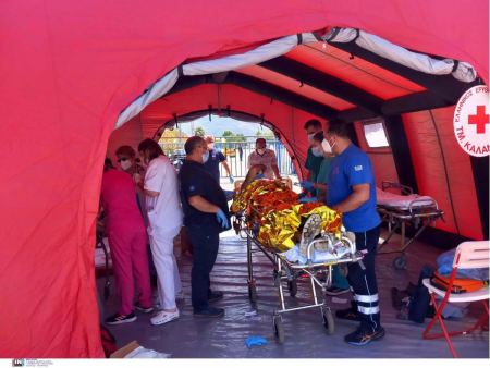 Ναυάγιο στην Πύλο: Στην Καλαμάτα η Ύπατη Αρμοστεία του ΟΗΕ για τους Πρόσφυγες βοηθάει τους ανθρώπους που σώθηκαν