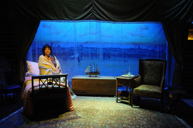 «ΛΩΞΑΝΤΡΑ» με την Άννα Βαγενά στο Δημοτικό Θέατρο Λαμίας