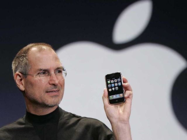 Ο Στιβ Τζομπς σχεδίασε το iPhone επειδή μισούσε τον Μπιλ Γκέιτς!