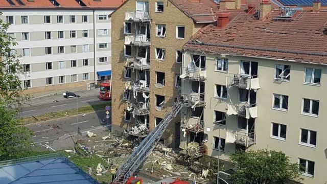 Ισχυρή έκρηξη σε σύμπλεγμα κατοικιών στη Σουηδία