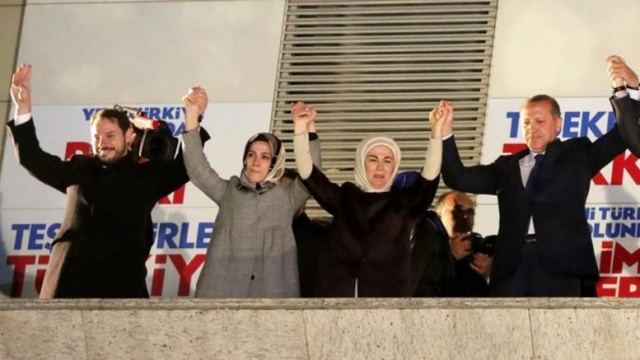 Wikileaks: Δοσοληψίες με το ISIS είχε ο γαμπρός του Ερντογάν